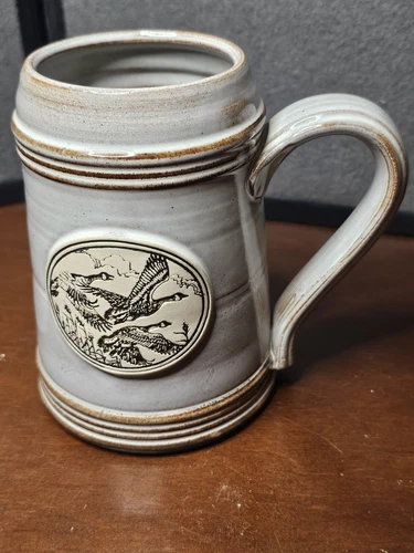 Vintage Heritage Designs Deneen Pottery White Glazed Tankard With Flying Geese