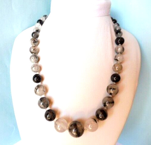 Collier en Rutile naturel précieuse de 310.Cts, bijou en argent massif de 46 cm