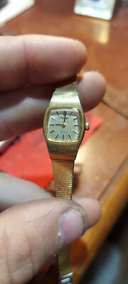 Pulsar Gold Tone Vintage Quartz Ladies Watch 1980s