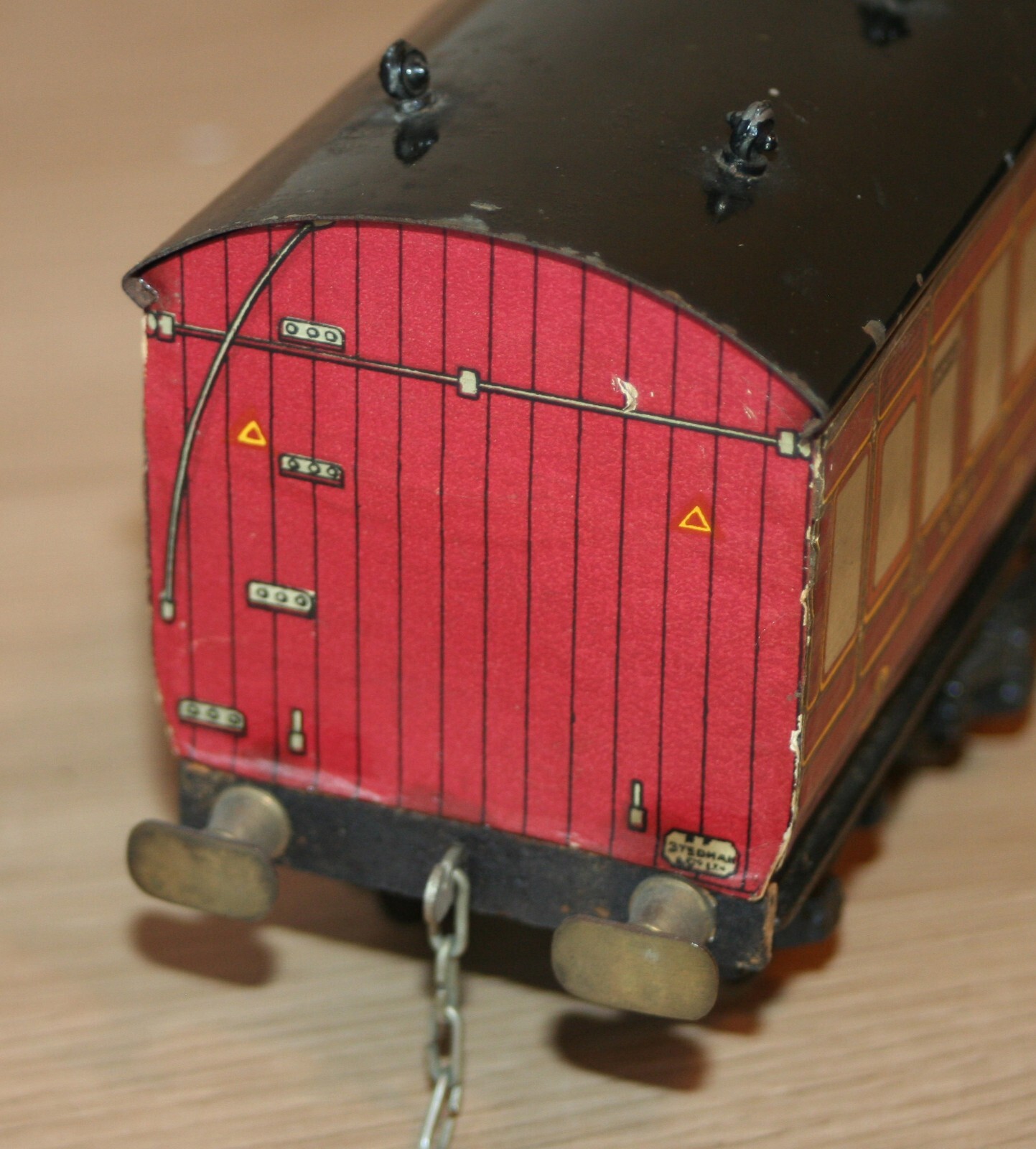 O GAUGE LEEDS MODEL COMPANY ('LMC') STANDARD SUBURBAN COMPOSITE COACH