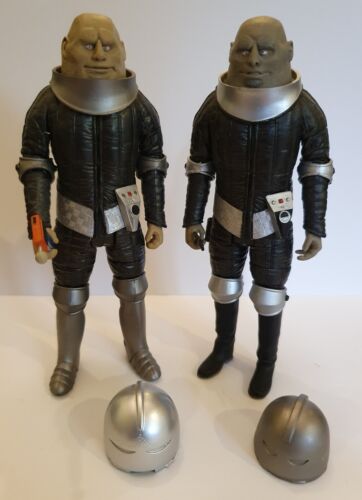 Doctor Who - Sontaran figures - with accessories - Picture 1 of 3