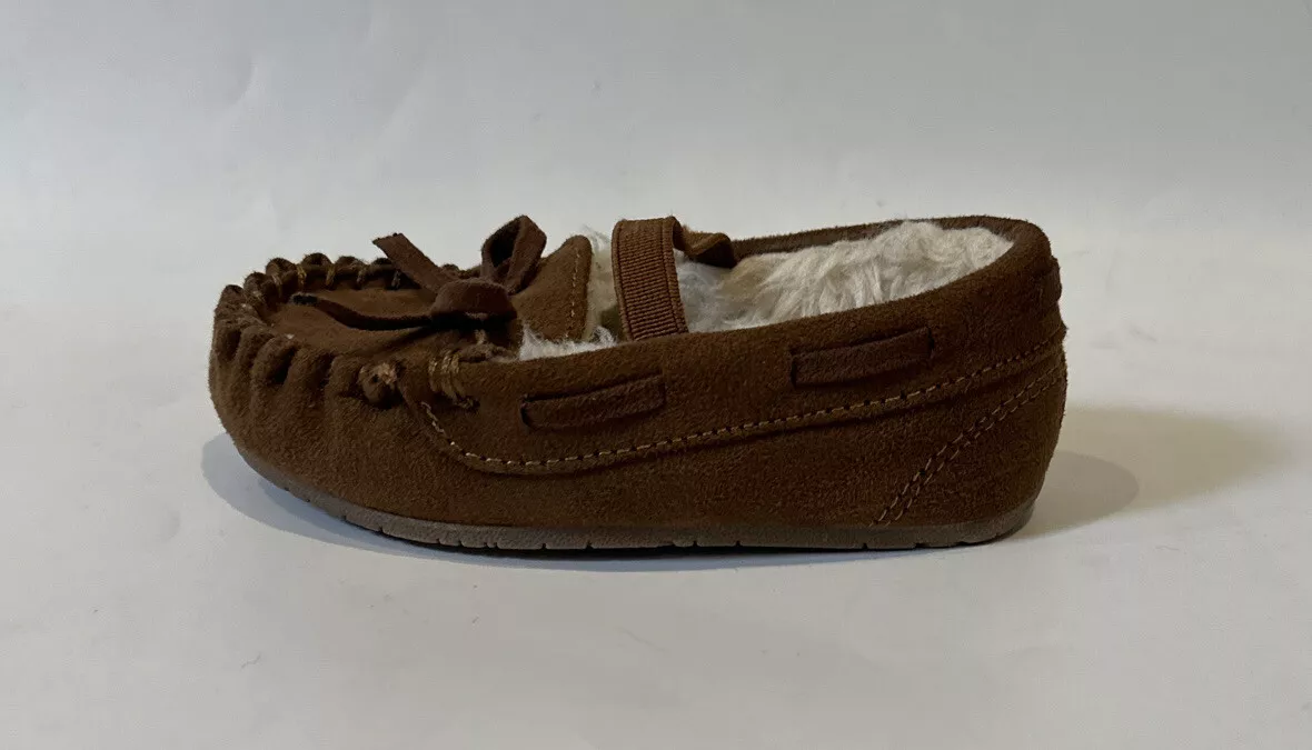 Old navy deals baby girl moccasins