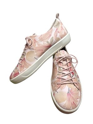 ECCO WOMEN S SOFT 8 Sneakers SIZE 8 ROSE DUST MSRP:$120 #182