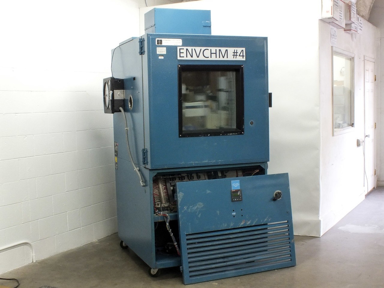 Thermotron SM-16-SL Environmental Test Chamber 460V 20-95% Humidity 30x30x30