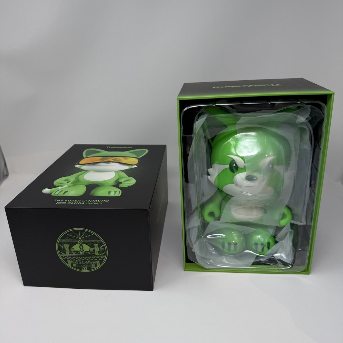 THE WEEKND x SUPERPLASTIC KISS LAND 8