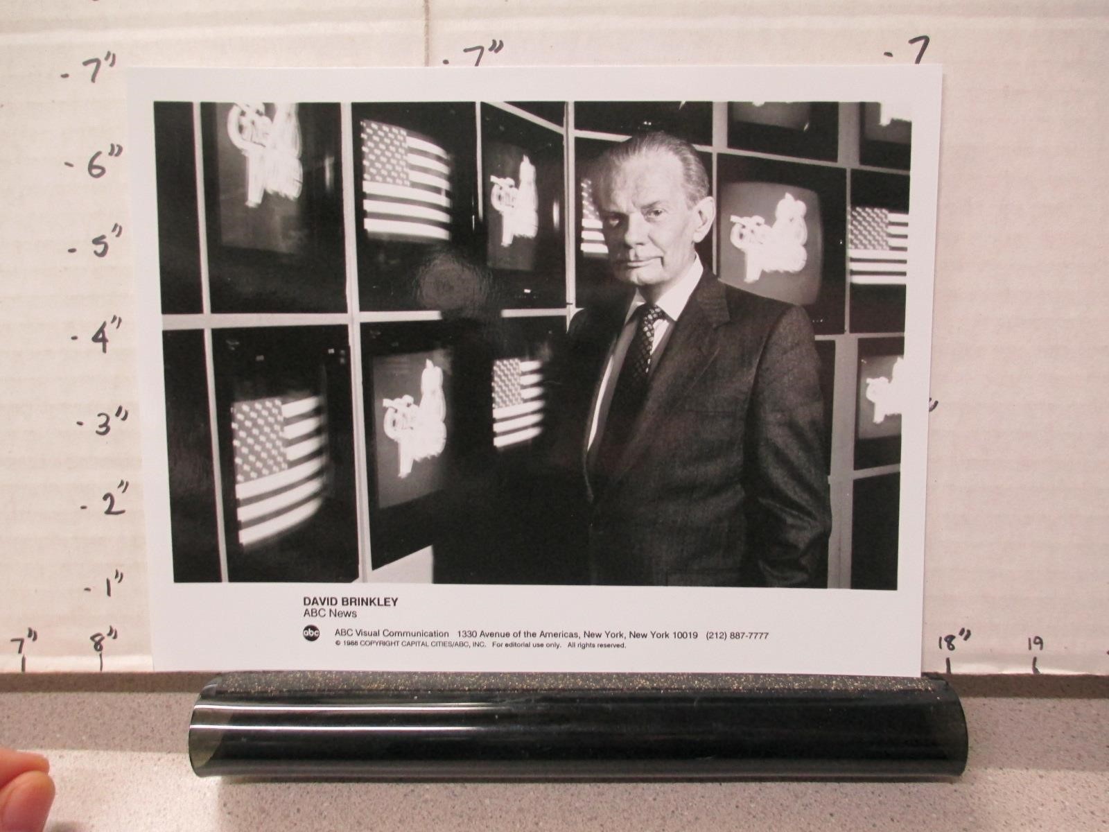 Abc tv photo 1980s news david brinkley election monitors
