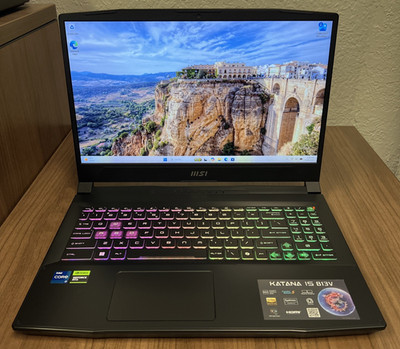 MSI Katana 15 B13VEK 15.6'' i7-13620H 2.4GHz 16GB RAM 512GB SSD GeForce RTX 4050