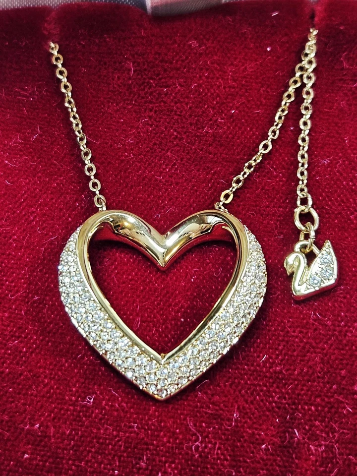 Collar Colgante SWAROVSKI Cristal Austriaco CUPIDON Corazón Abierto Cristales Pavé Foto 3 de 4