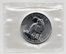 Canada 2011 Lone Wolf & Full Moon $5 1 Troy Oz Pure Silver in ORIGINAL RCM MYLAR