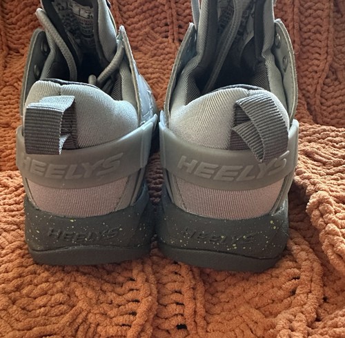 Heelys Force Skate Shoes - Gray - Youth Size 3 - Worn Once! - 第 4/6 張圖片