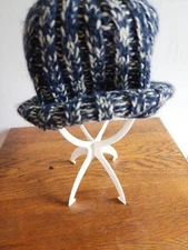 Unisex Cejon Beanie Blue Cream Stripes One Size Pre-owned