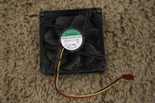 Sunon EE92251S3-D000-C99 Computer Fan DC12V 1.3W 3-pin