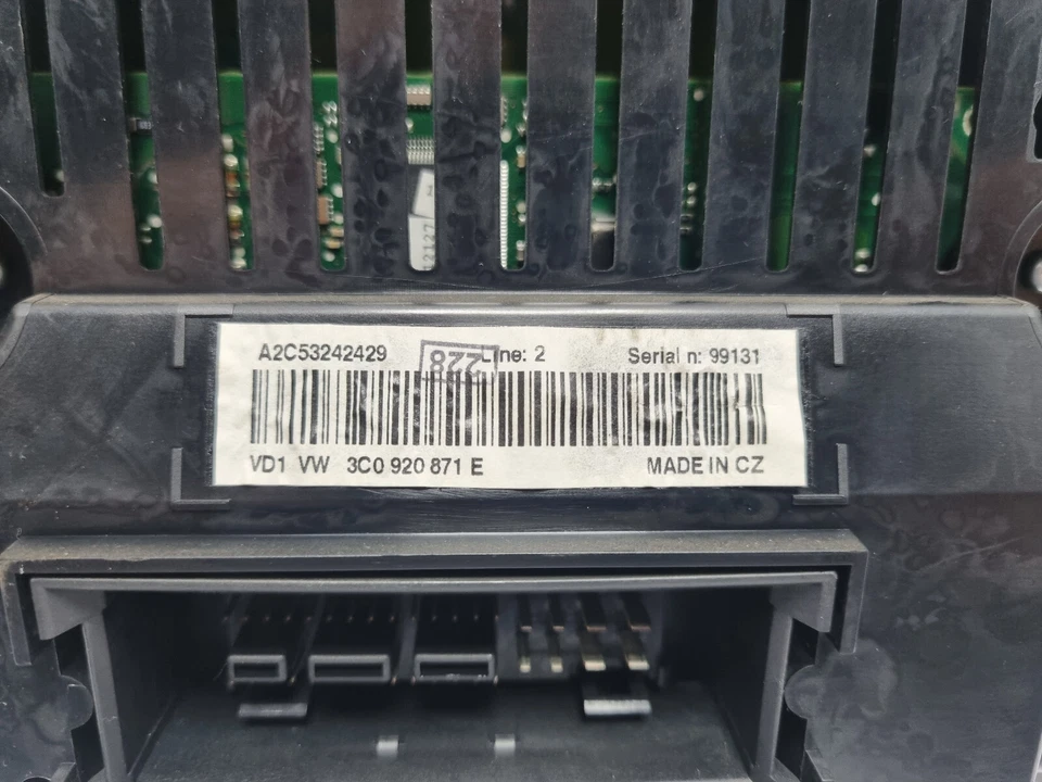 Tachometer VW PASSAT Variant (3C5) 2.0 TDI - 3C0920871E - Bild 4 von 4