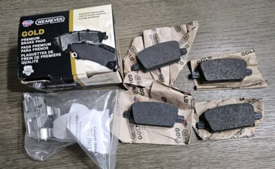 Brand New Carquest Wearever Gold Premium Ceramic Pads GNAD1921