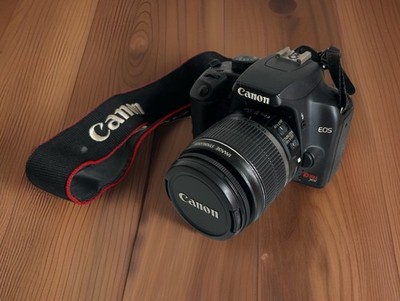Canon EOS Rebel XSi (450D) DSLR Camera   Complete Starter Kit