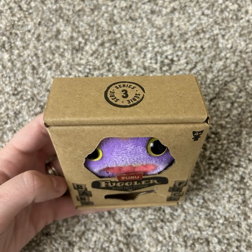 "Juguete de peluche Zuru Fuggler Baby Fugg PADRE BACALAO púrpura divertido monstruo feo NUEVO 3,5""" - Imagen 6 de 9