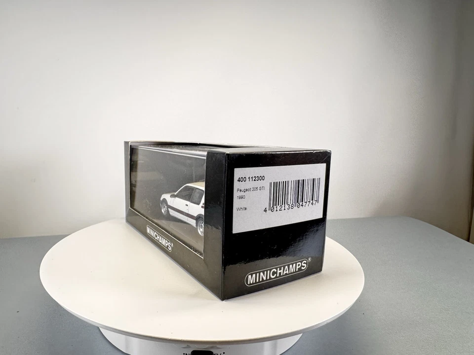Peugeot 205 Gti 1990 Blanco MINICHAMPS 1:43  Foto 4 de 4