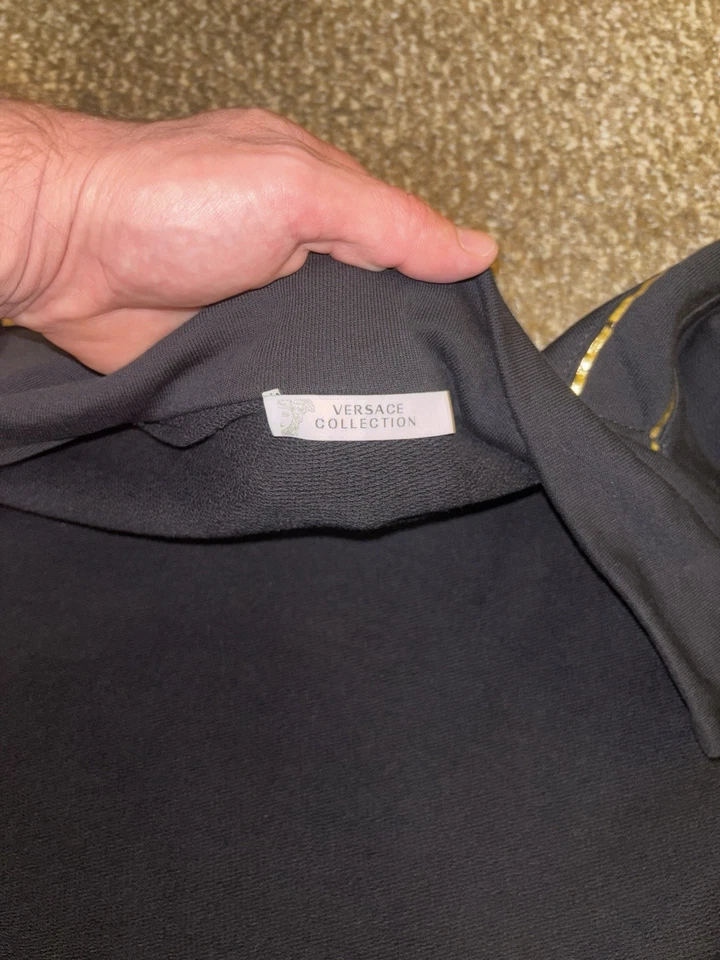 Suéter Gianni Versace Colección Medusa Cremallera Rayas Doradas Foto 3 de 4