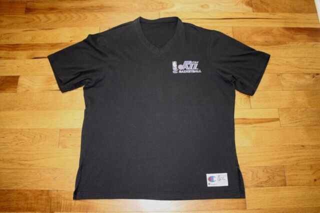 Jay Humphries 1992-94 Utah Jazz player/game used shooting shirt Jay Humphries 1992-94 Utah Jazz player/game used shooting shirt