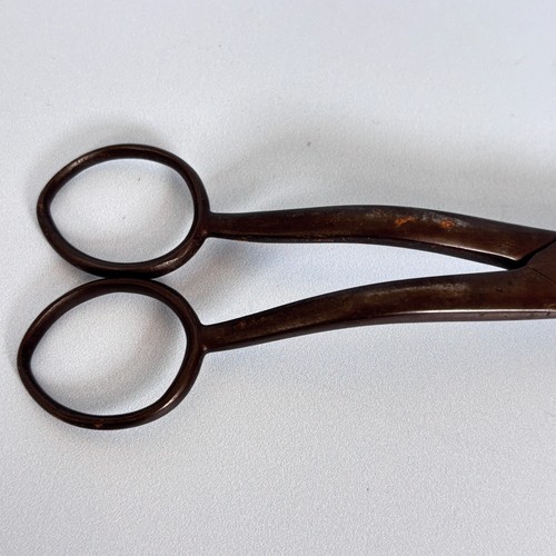 ANTIQUE CANDLE WICK TRIMMER SCISSORS METAL NON SPRUNG - Picture 4 of 7