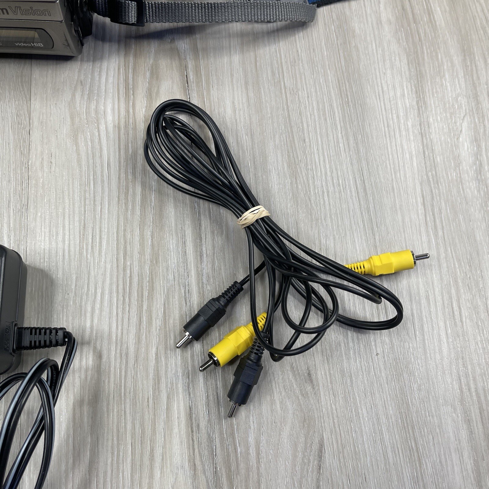 Sony Handycam Vision 330X Digital Zoom CCDTRV36 NTSC Video Hi8 TESTED