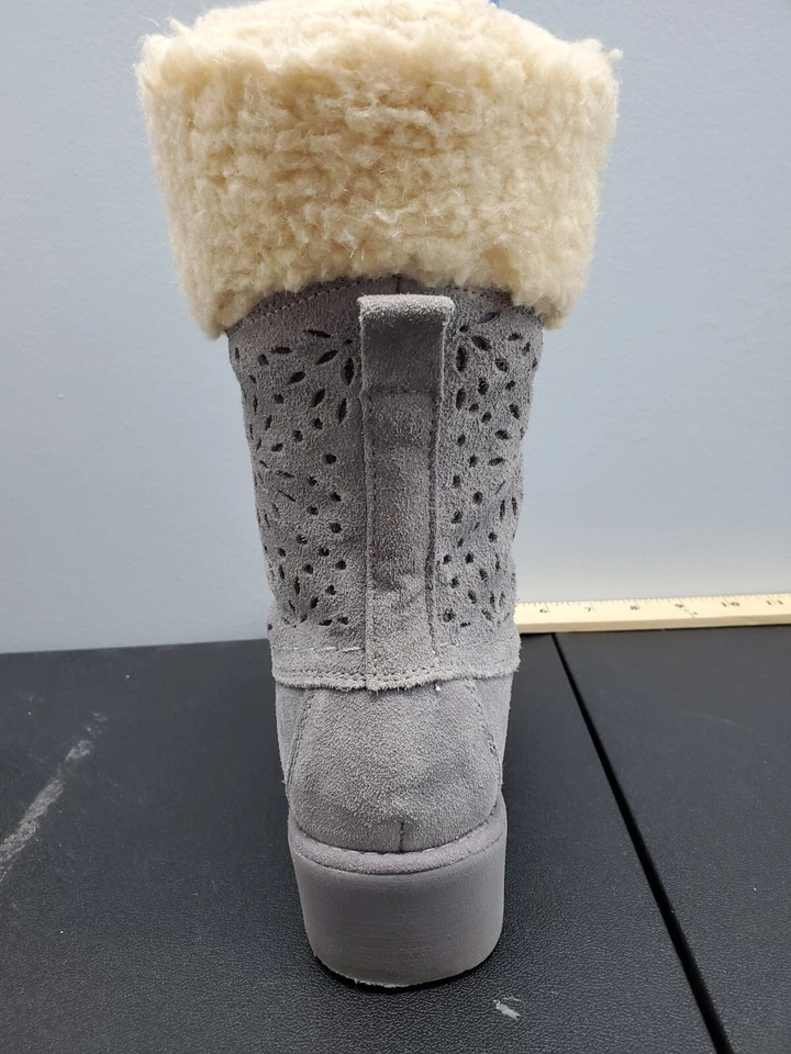 Bearpaw Kylie Botas Perforadas Mujer Talla 5 Gris Gamuza Imitación Piel NeverWet Con Cordones Foto 3 de 4
