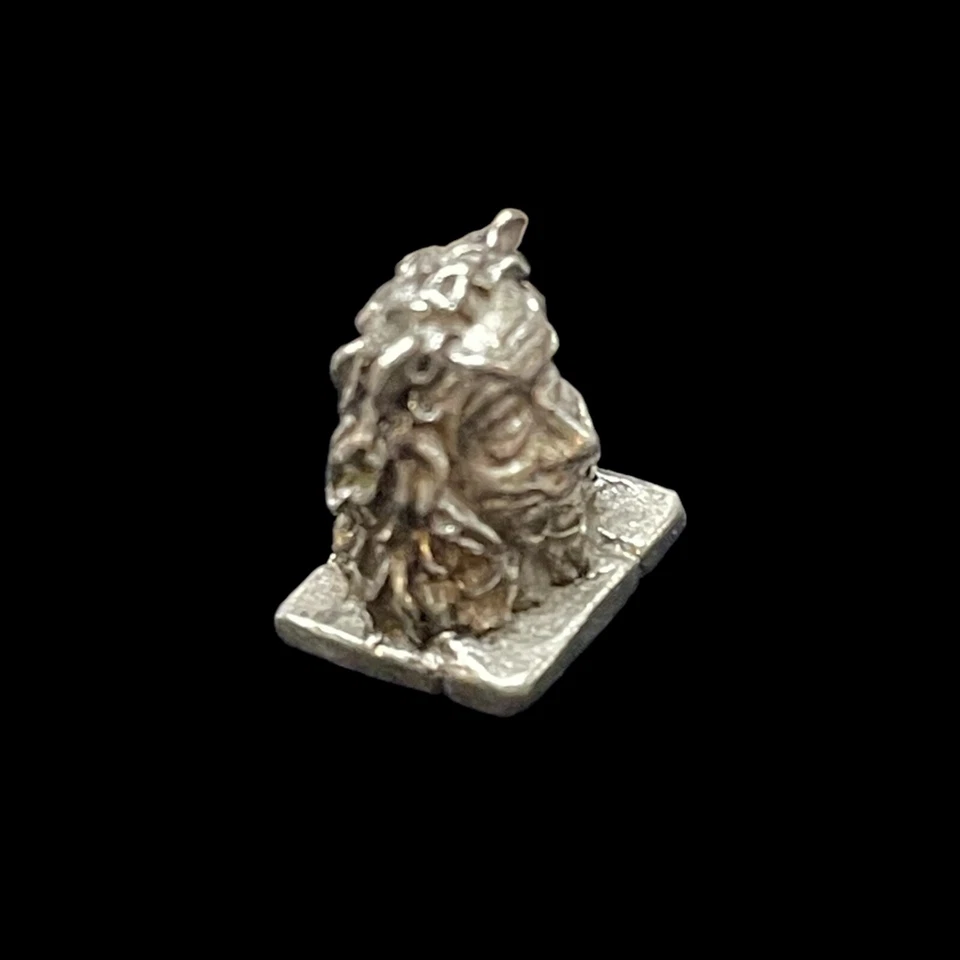 The Wizard of Oz Monopoly Replacement Game Piece Pewter Token Cowardly Lion￼ - Image 4 of 4