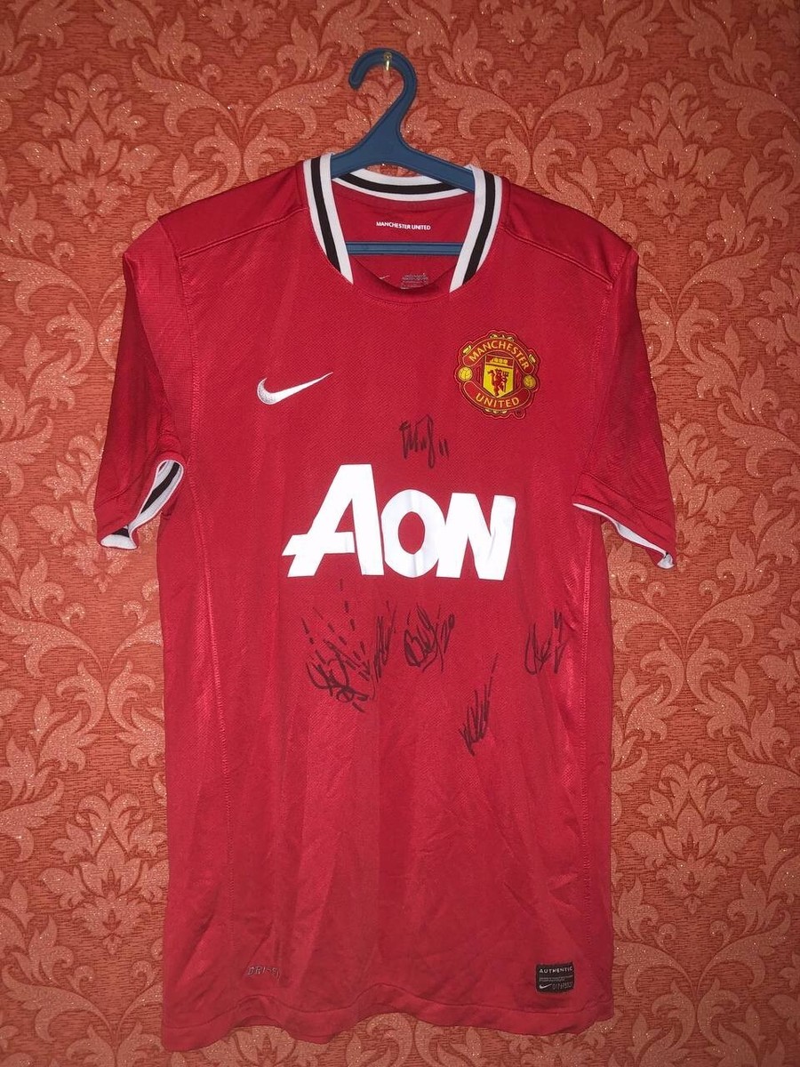 Manchester United Home football shirt 2011 - 2012 mens M