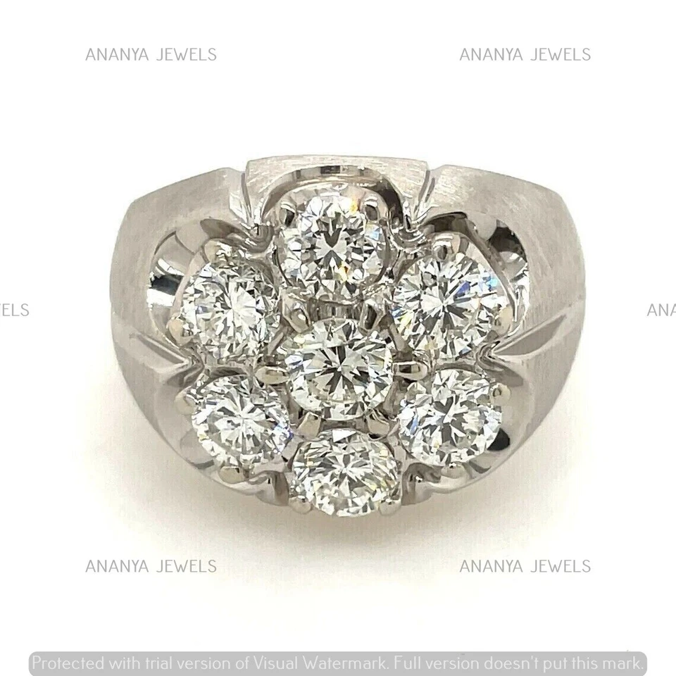 Anillo de compromiso real de plata de ley 925 con racimo de moissanita de corte redondo de 3 quilates para hombre Foto 3 de 4