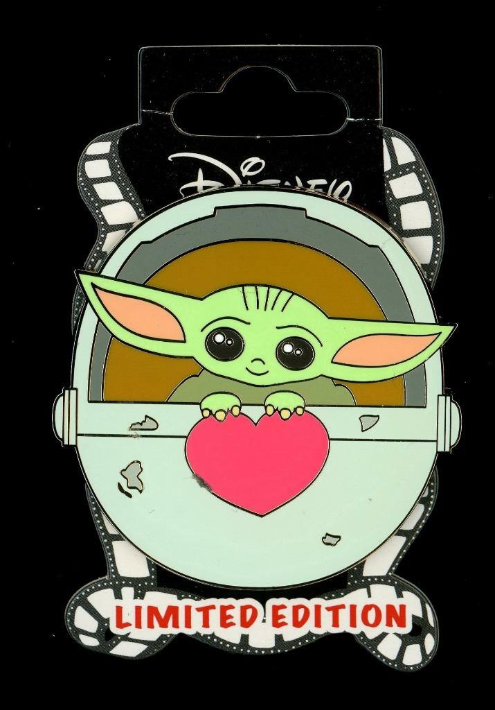 DSF DSSH Valentines Love Note Baby Yoda Grogu LE 400 Disney Pin