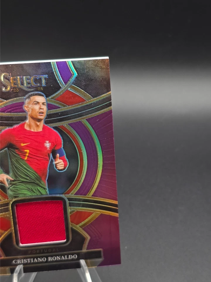 2023-24 Select FIFA Cristiano Ronaldo Select Swatches /49 #SSF-CR7 Portugal - Bild 3 von 4