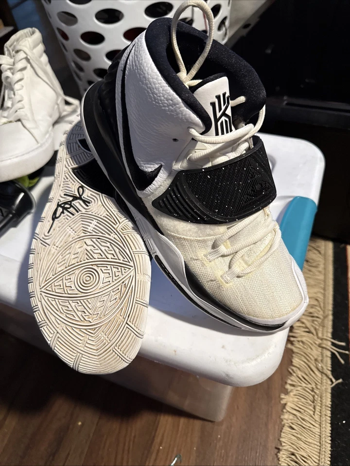 Nike Men's Usados En Buenas Condiciones - Image 4 of 4