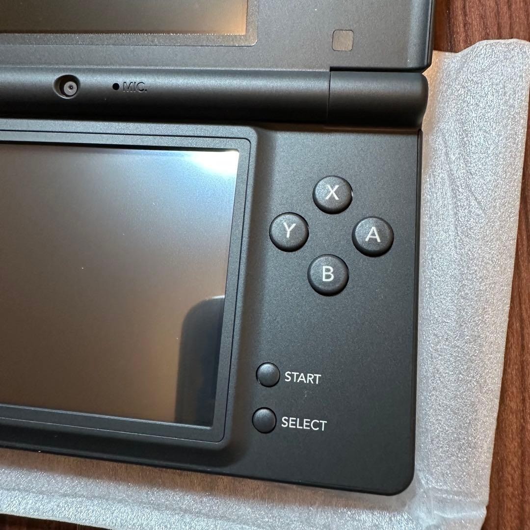 Nintendo DSi Kingdom Hearts Edition, brand 4853 From Japan