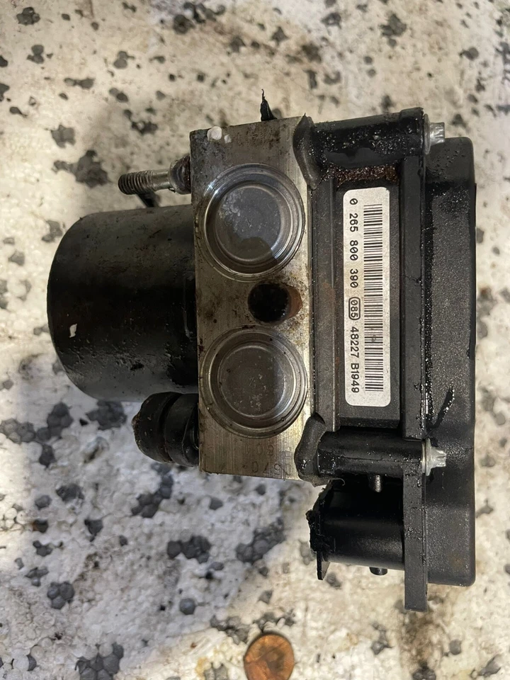 Peugeot 307 2004 bomba ABS 9651873780 0265800390 C412 Foto 4 de 4