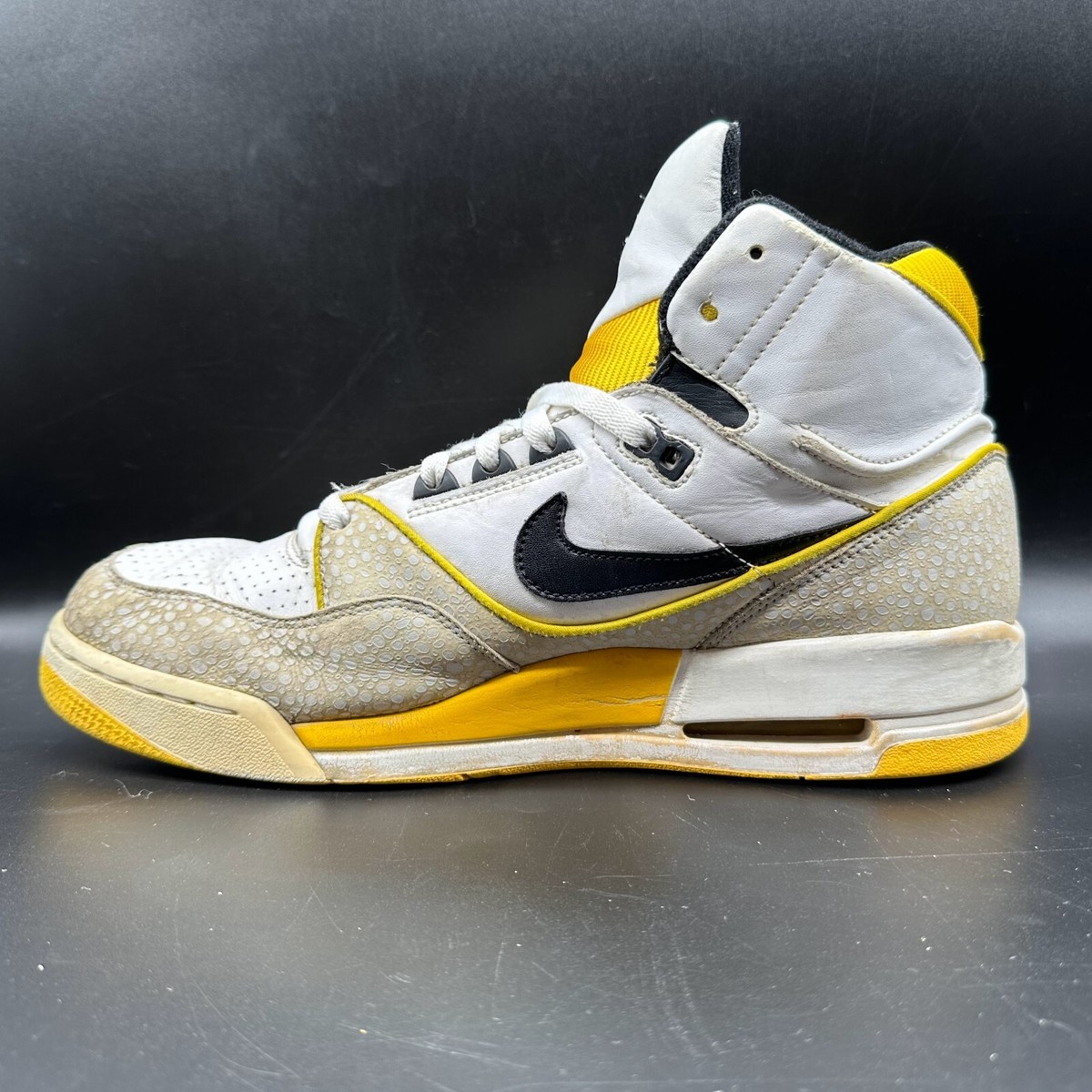 nike air delta force mid