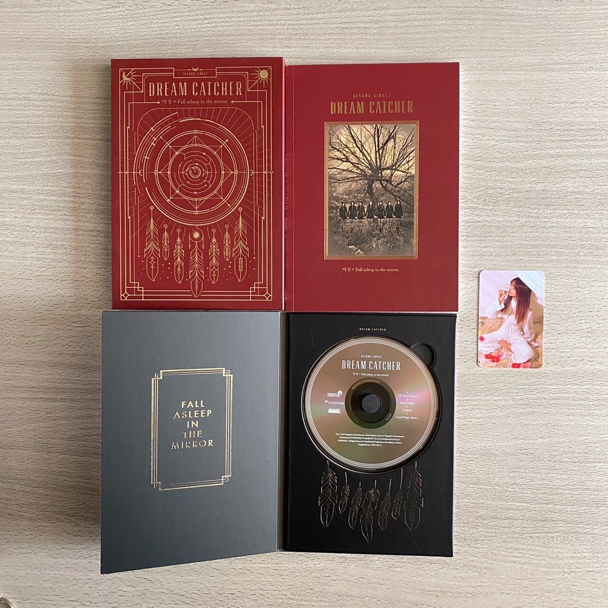 Dreamcatcher 2nd single Nightmare fall asleep in the mirror + Yoohyeon photocard