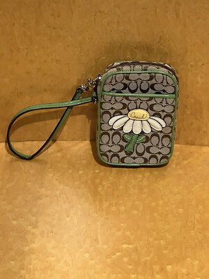 COACH Daisy Applique Cellphone Wallet Case VERY RARE NWOT