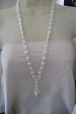 FLOWER DESIGN WHITE FAUX PEARLS NO CLASP NECKLACE  2/2A