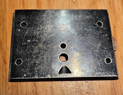 OEM Pfaff 120, 122, 146, 546 #91-010 065-92 front bed slide cover assy