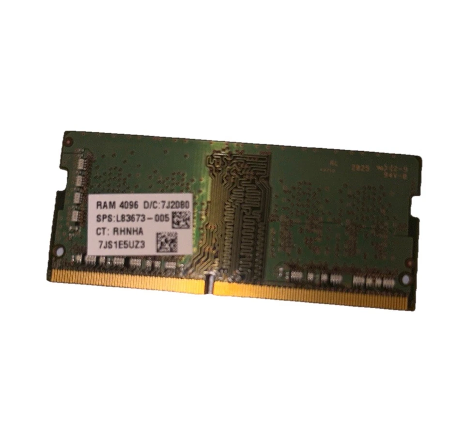 Samsung 4GB DDR4 laptop memory module (RAM) - Image 2 of 2