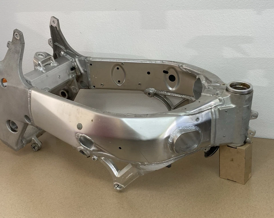 97-00 SUZUKI GSXR 600 GSX-R CLN EZ CUADRO CHASIS LISTO FÁCIL REG CA ROSA 2000 Foto 2 de 4