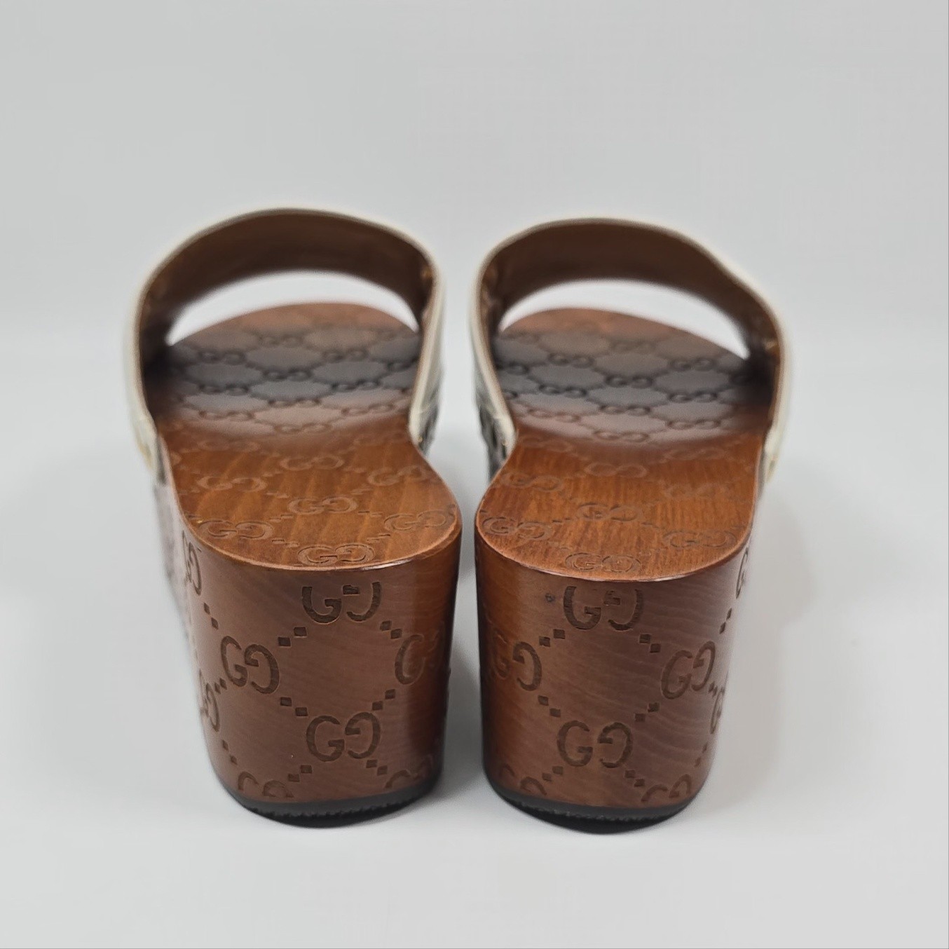 Gucci X Adidas Clogs (36.5) 137662072 image 6