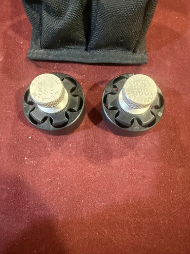 HKS 586 Speed Loaders (2)  38/357-6 Shot  with Case - Picture 2 of 2