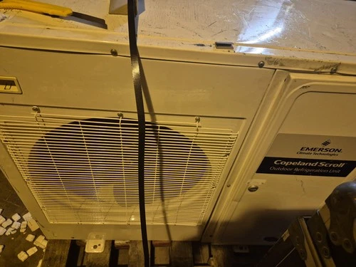 Emerson Xfam-30z-cfv-081 Outdoor Refrigeration Unit 208-230v 1 Phase