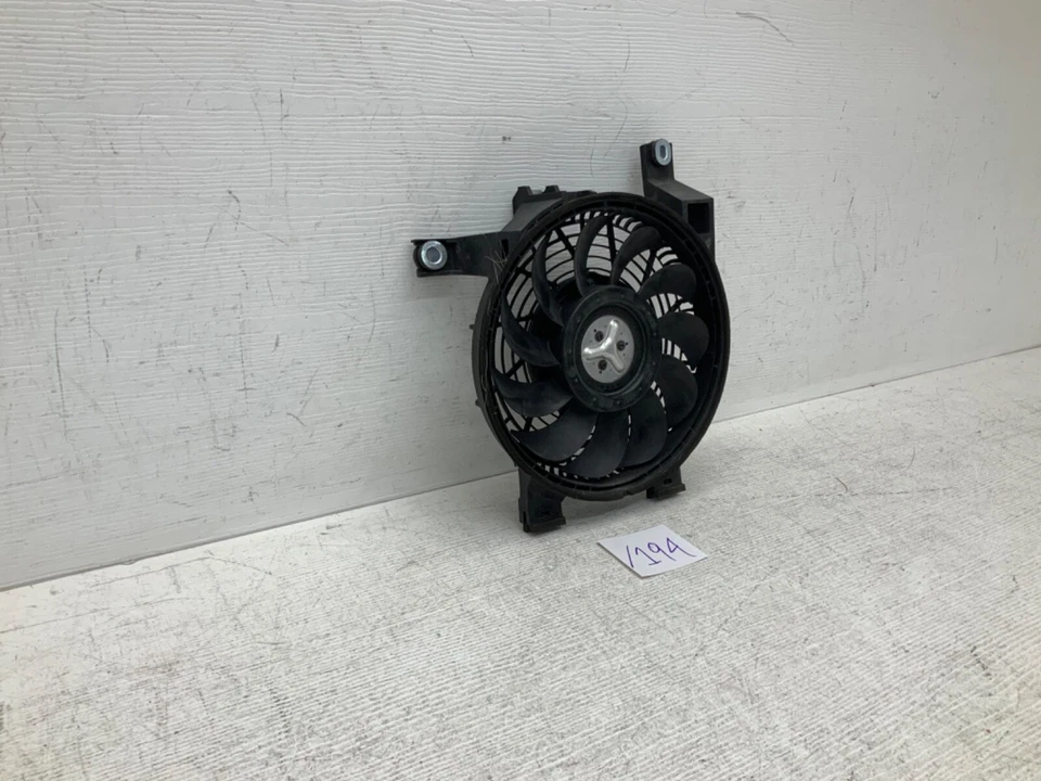 2014 2015 2016 2017 2018 2019 LEXUS GX460 A/C CONDENSER COOLING FAN ASSEMBLY OEM Foto 2 de 4