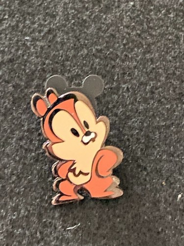 Disney Mystery Cutie Pin - Chip - Picture 1 of 2