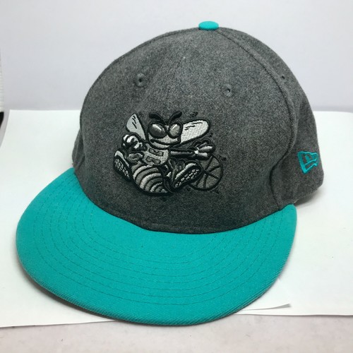 Hardwood Classics New Era 9Fifty Charlotte Hornets Snapback NBA Blue Gray Hat - Picture 1 of 8