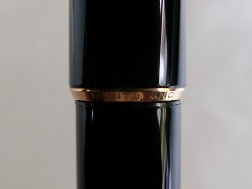 Montblanc 320 Fountain Pen Black GT 14K EF Nib - Imagen 5 de 12