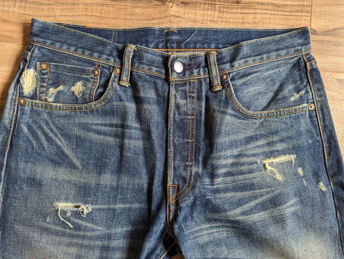 Vintage levi's top 501 distressed jeans