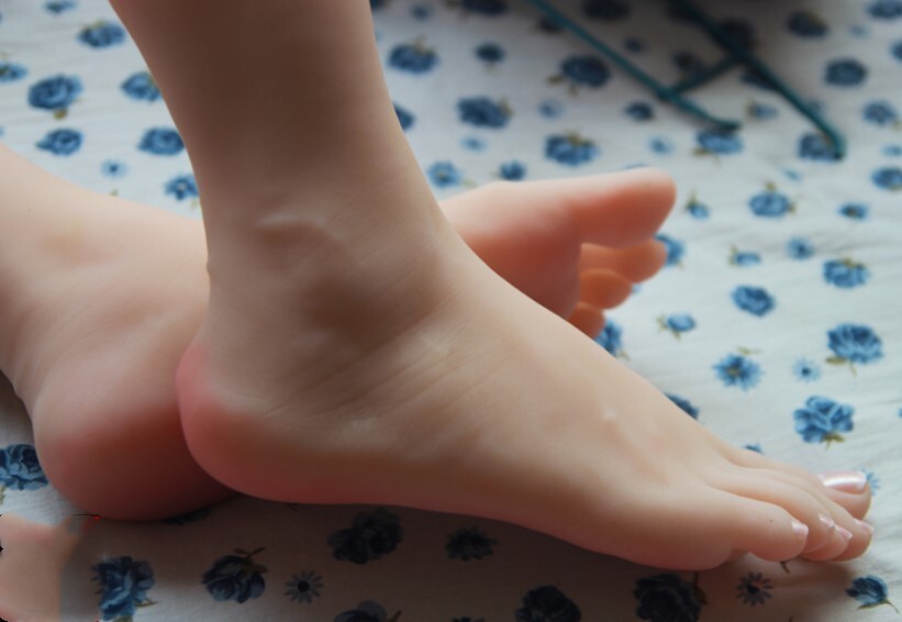 size 3 womens feet